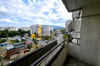 Тристаен апартамент в София, Люлин 5