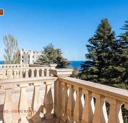 Photo 4 — 3-bedroom apartment in Varna, Alen Mak