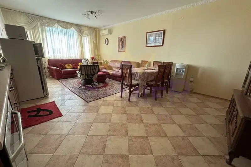 3-bedroom apartment in Varna, Alen Mak