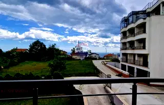 Тристаен апартамент във Варна, м-т Горна Трака