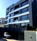 Тристаен апартамент с дворна тераса в м-т Гърдова глава, София