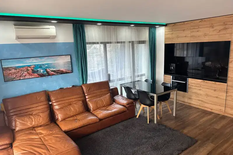 Three-room apartment with two terraces in m-t Pchelina, Varna
