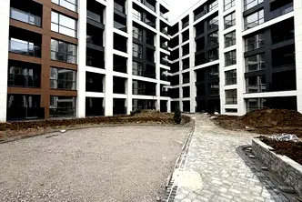 Тристаен апартамент с гледка към Витоша в Симеоново, София