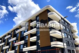 Тристаен апартамент с две тераси в Малинова долина, София
