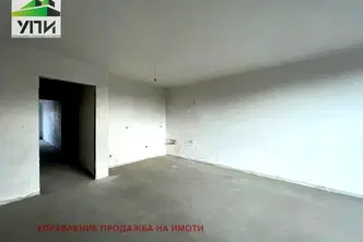 Тристаен апартамент с тераса в Малинова долина, София