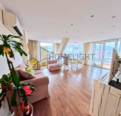 Снимка 2 — Тристаен апартамент с панорамна тераса в Малинова долина, София