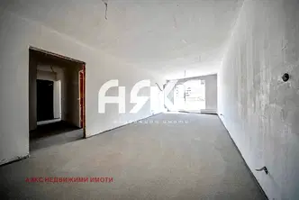 Тристаен апартамент в София, Малинова долина