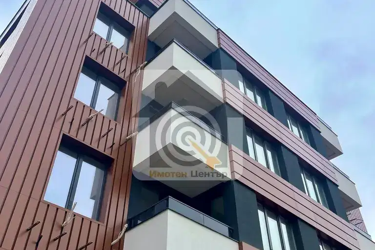Тристаен апартамент в София, Малинова долина