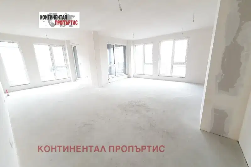 Тристаен апартамент в София, Малинова долина