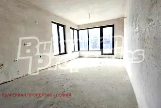 Тристаен апартамент в София, Малинова долина