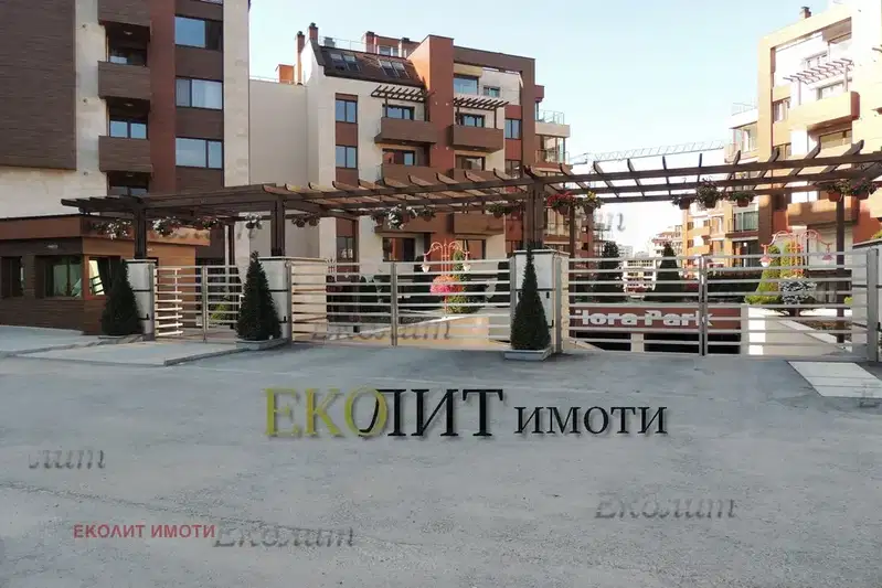 3-bedroom apartment in Sofiya, Manastirski Livadi