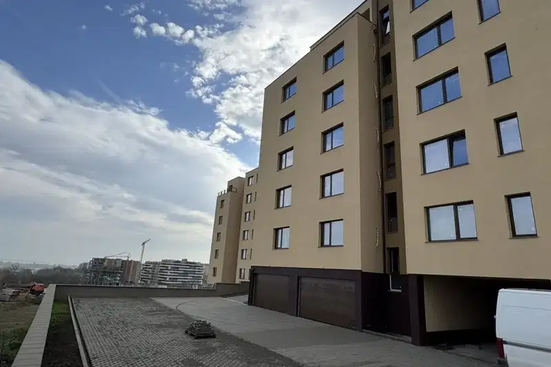 Тристаен апартамент в Бургас, Меден рудник - зона Д