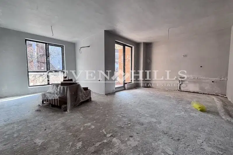 3-bedroom apartment in Plovdiv, Mladejki Hylm
