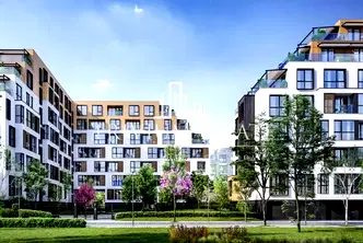 Тристаен апартамент с гледка към Синята църква в Royal Garden 3, Пловдив