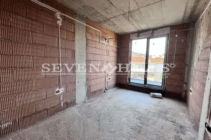 3-bedroom apartment in Plovdiv, Mladejki Hylm