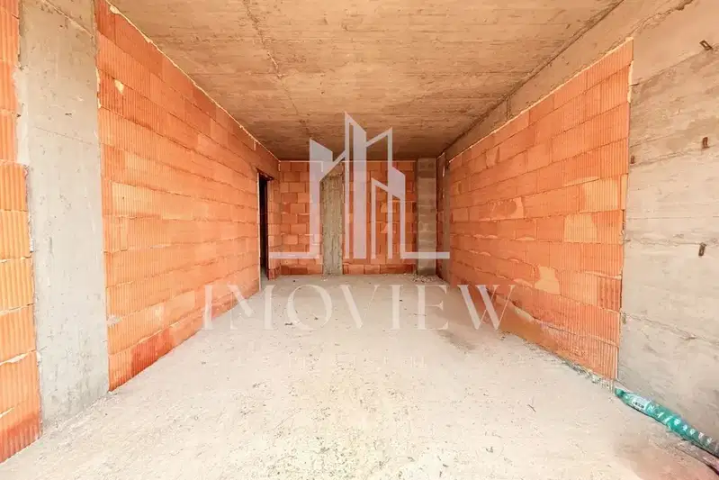 3-bedroom apartment in Varna, Mladost 1