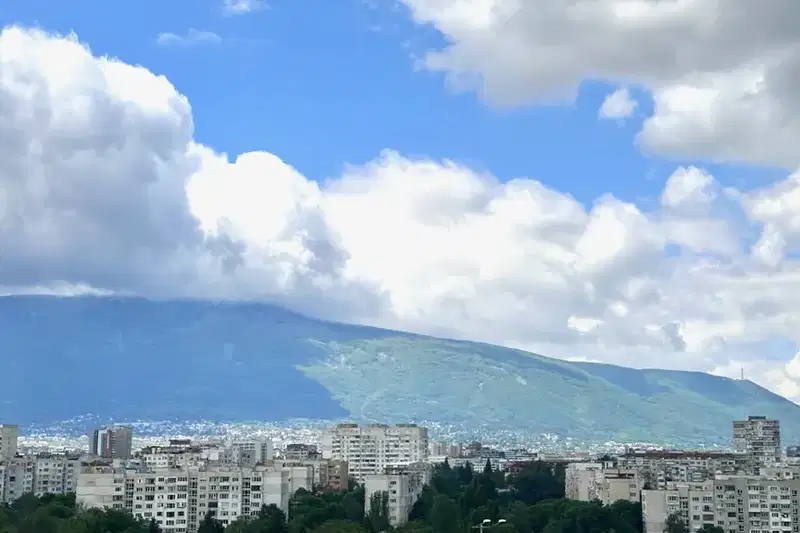 3-bedroom apartment in Sofiya, Mladost 1