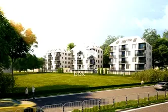 Тристаен апартамент във Варна, Младост 1