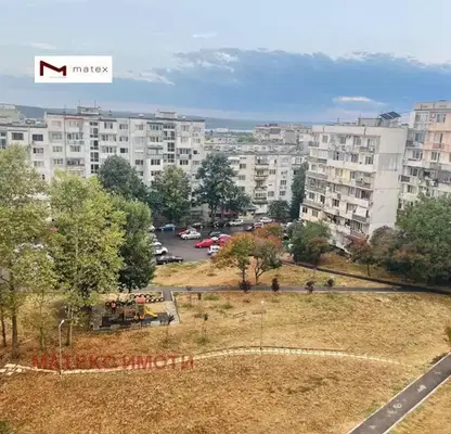 Снимка 2 — Тристаен апартамент във Варна, Младост 1