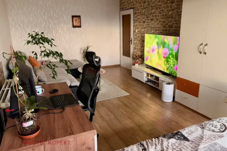 3-bedroom apartment in Sofiya, Mladost 1