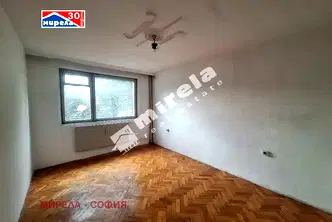 Тристаен апартамент в София, Младост 1
