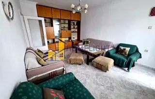 Тристаен апартамент с остъклена тераса в Младост 1, София