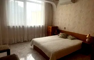 Тристаен апартамент в София, Младост 1