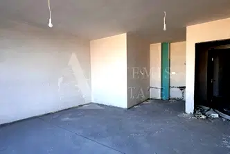 Тристаен апартамент в София, Дружба 2