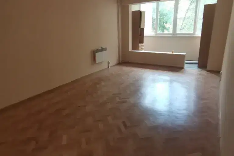 3-bedroom apartment in Sofiya, Mladost 2