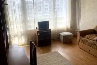 Тристаен апартамент във Варна, Младост 2