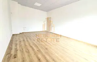 Тристаен апартамент с високи тавани в Младост 2, Варна