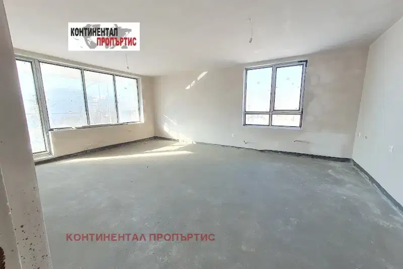 3-bedroom apartment in Sofiya, Mladost 4