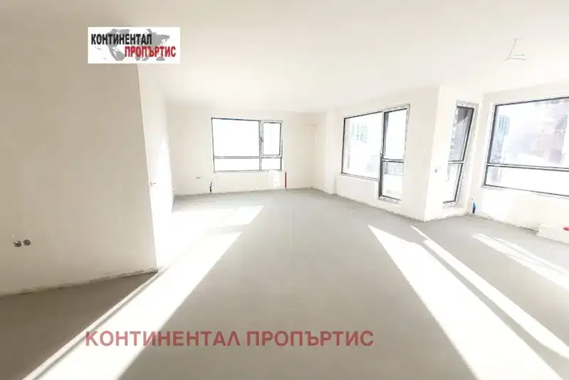 Тристаен апартамент в София, Младост 4