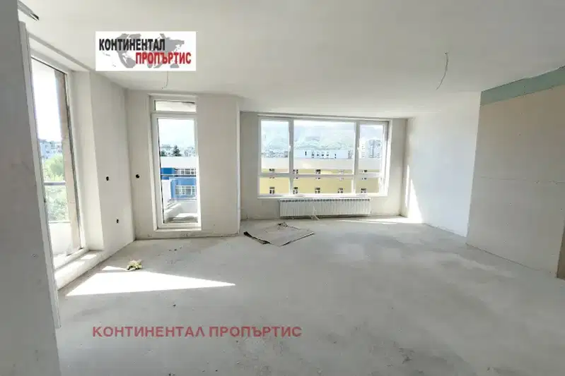 3-bedroom apartment in Sofiya, Mladost 4
