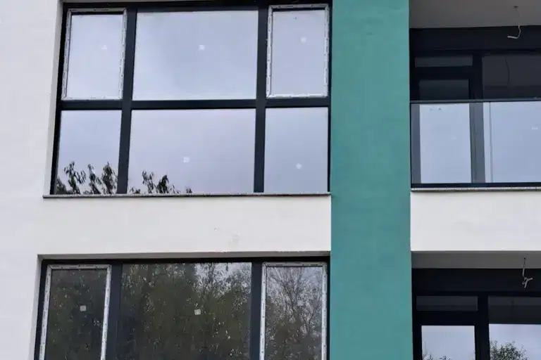 Тристаен апартамент в София, Младост 4