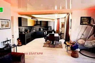 Тристаен апартамент в Перник, Мошино