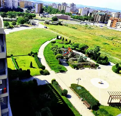 Снимка 5 — Тристаен апартамент с две тераси в Ново село, Сливен