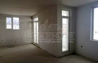 Тристаен апартамент в Сливен, Ново село