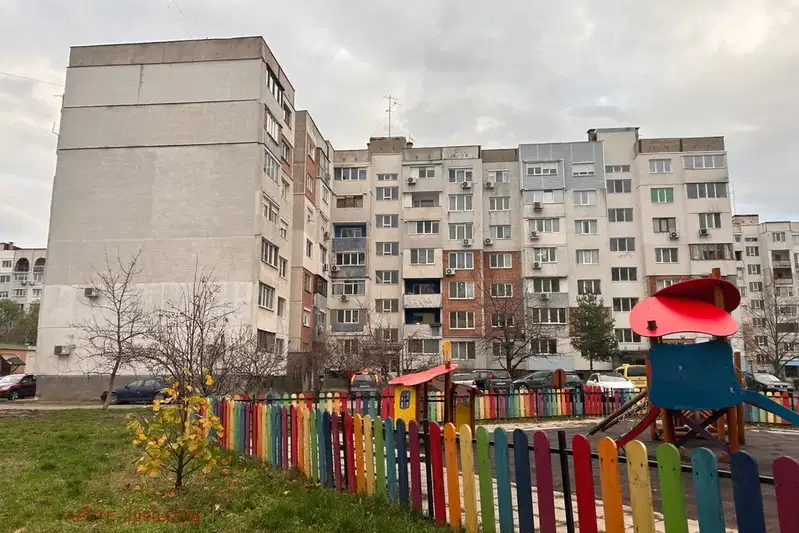 3-bedroom apartment in Sofiya, Obelya 1
