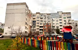 Тристаен апартамент в София, Обеля 1