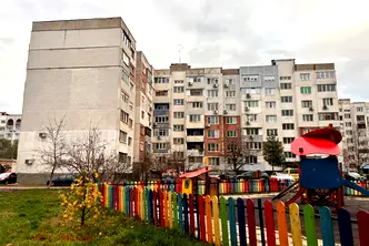 Тристаен апартамент в София, Обеля 1
