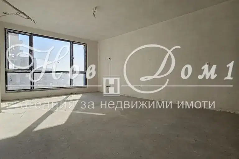 Тристаен апартамент в София, Оборище