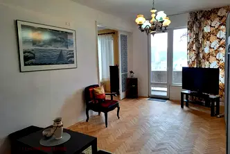 Тристаен апартамент с две тераси и гледка към Витоша в Оборище