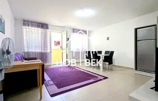 Тристаен апартамент с две тераси в центъра на Варна, Операта