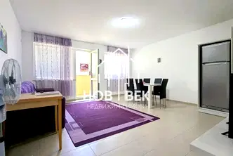 Тристаен апартамент с две тераси в центъра на Варна, Операта