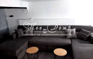 Тристаен апартамент с вътрешно стълбище в центъра на Варна, Операта