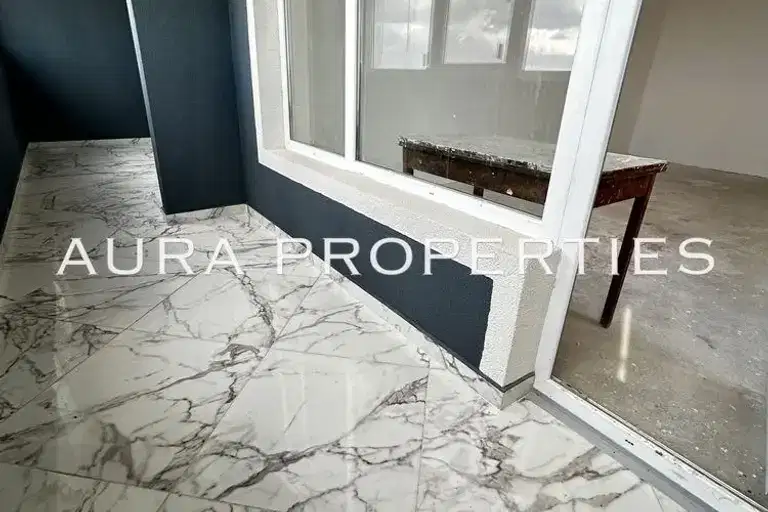 3-bedroom apartment in Раз, Орел