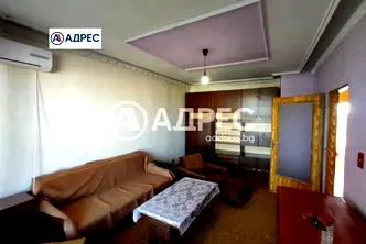 Тристаен апартамент в Раз, Орел