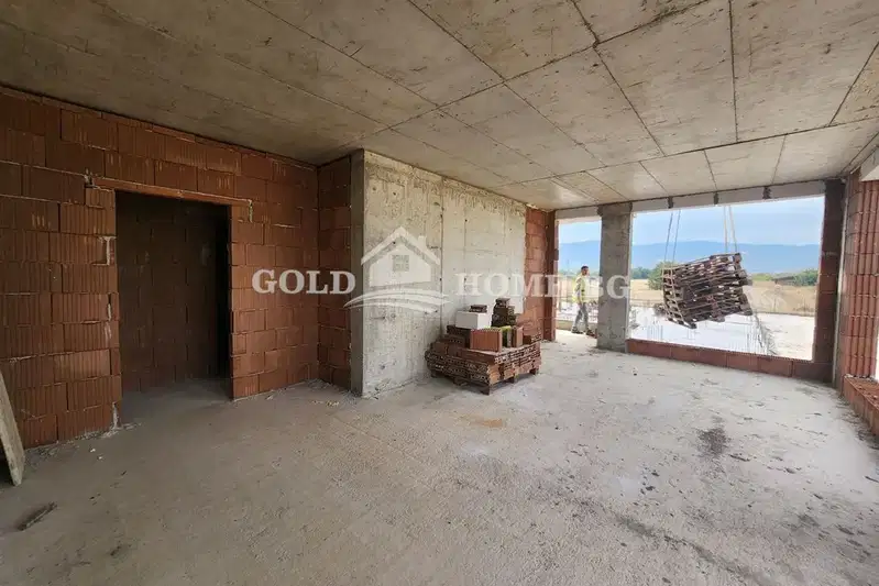 3-bedroom apartment in Plovdiv, Ostromila