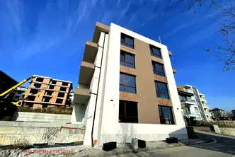 Тристаен апартамент в Благоев, Освобождение